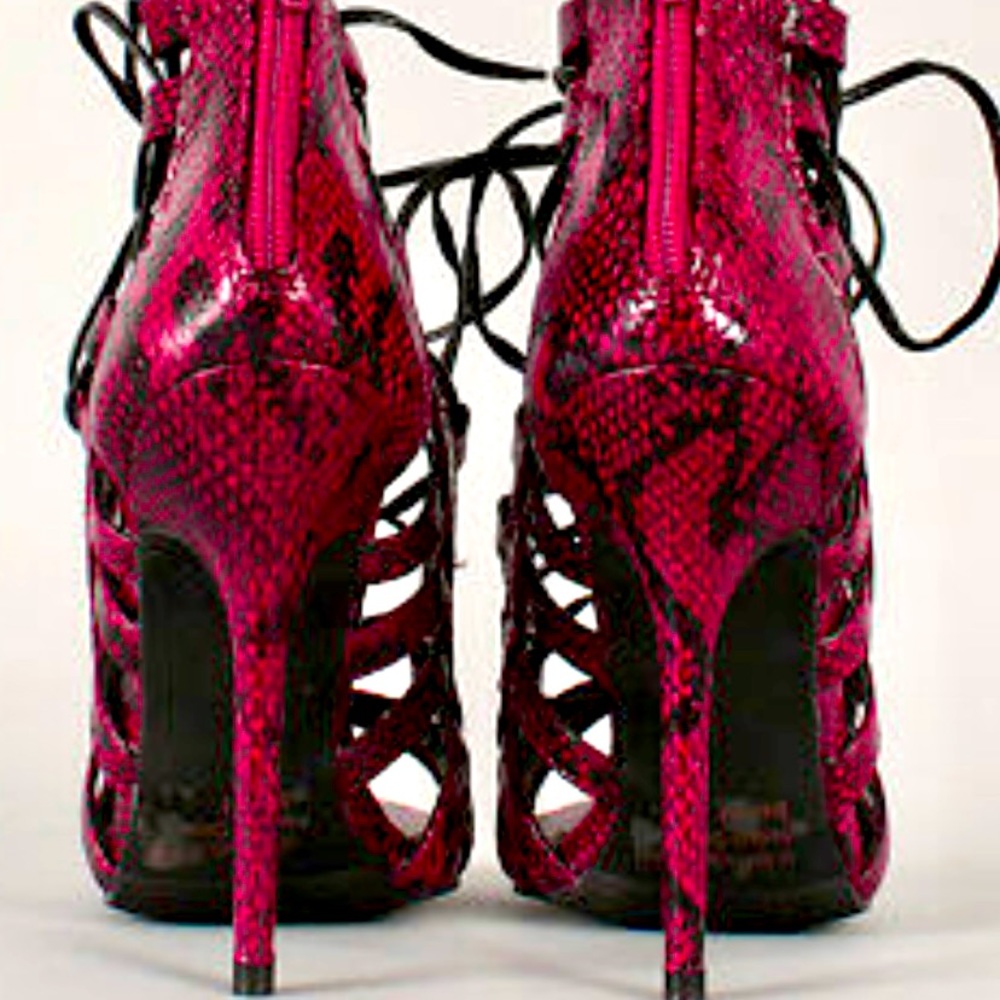 WILD DIVA Lounge Snake 🐍 Print Lace Up Caged Heel